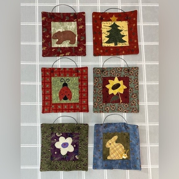 Quilt Block Wall Decor Country Farmhouse Patchwork Bear Rabbit Ladybug Sunflower - Picture 1 of 8